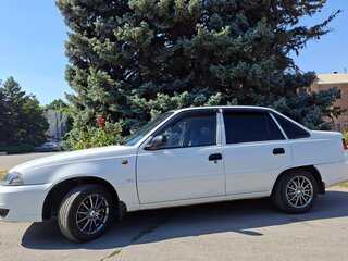 2012 Daewoo Nexia I Рестайлинг, белый, 300000 рублей, вид 4
