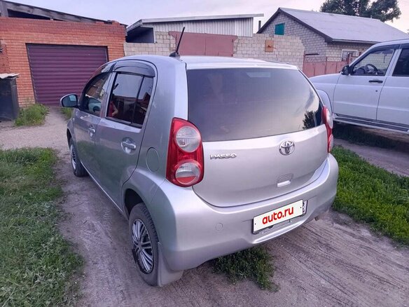 2010 Toyota Passo II (C30), серый, 510000 рублей - вид 5