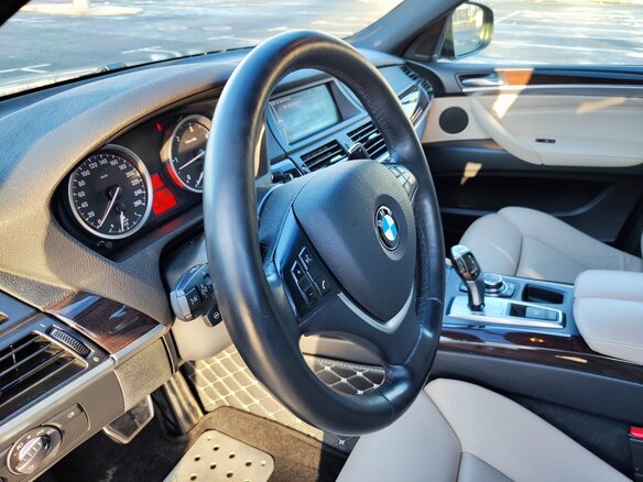 2012 BMW X6 30d I (E71), серый, 3200000 рублей - вид 9