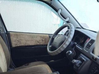 2008 Toyota HiAce H200, серебристый, 1400000 рублей, вид 5