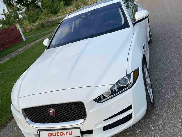 2017 Jaguar XE I, белый, 2347138 рублей - вид 2