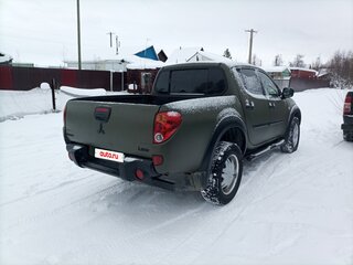 2012 Mitsubishi L200 IV, зелёный, 1600000 рублей, вид 2