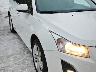 2013 Chevrolet Cruze I Рестайлинг, белый, 1070000 рублей, вид 1