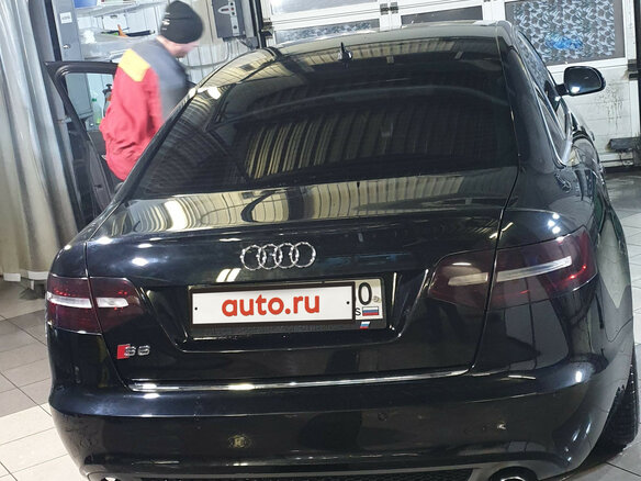 2010 Audi A6 III (C6) Рестайлинг, чёрный - вид 1