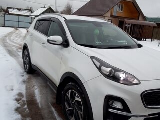 2019 Kia Sportage IV Рестайлинг, белый, 2350000 рублей, вид 3