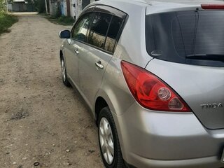 2006 Nissan Tiida I, серый, 700000 рублей, вид 5