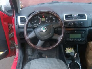 2010 Skoda Roomster I, красный, 370000 рублей, вид 4