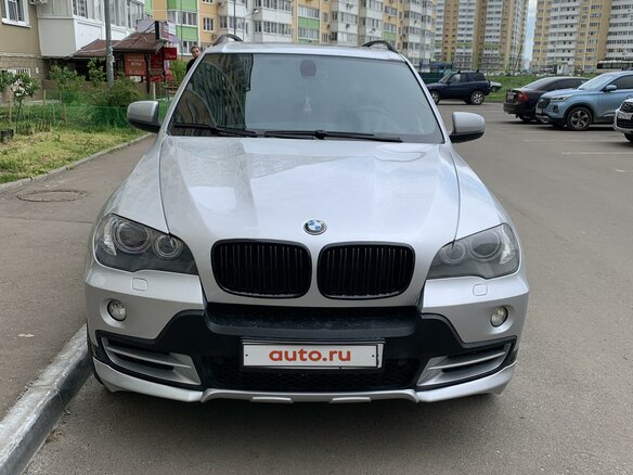 2007 BMW X5 3.0si II (E70), серебристый, 2000000 рублей - вид 2
