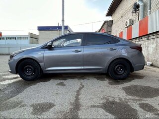 2017 Hyundai Solaris II, серый, 1195555 рублей, вид 2
