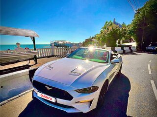 2018 Ford Mustang VI Рестайлинг, белый, 2649000 рублей, вид 5