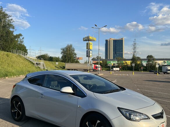 2012 Opel Astra GTC J Рестайлинг, белый, 750000 рублей - вид 29
