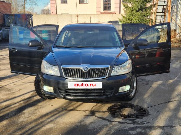2011 Skoda Octavia II (A5) Рестайлинг, чёрный, 599999 рублей - вид 14