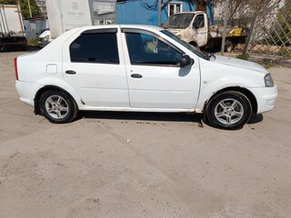 2013 Renault Logan I Рестайлинг, белый, 480000 рублей, вид 2