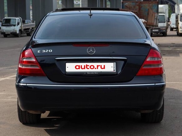 2002 Mercedes-Benz E-Класс 320 III (W211, S211), синий, 1030000 рублей - вид 11