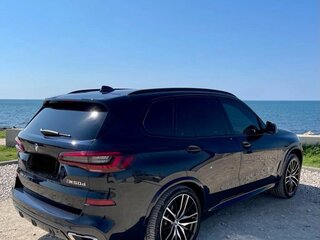 2020 BMW X5 M50d IV (G05/G18), чёрный, 7950000 рублей, вид 4