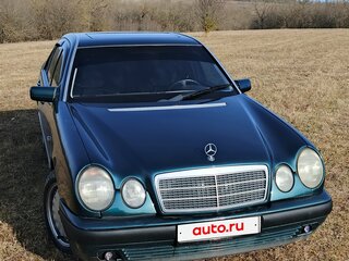 1999 Mercedes-Benz E-Класс 220 II (W210, S210), зелёный, 700000 рублей, вид 5