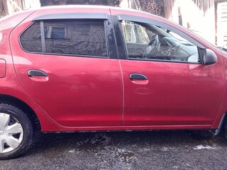 2016 Renault Logan II, красный, 650000 рублей, вид 4