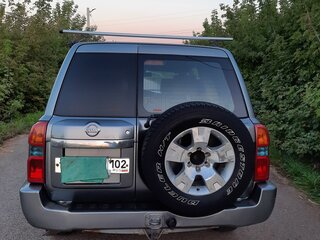 2004 Nissan Patrol V (Y61) Рестайлинг, серый, 2100000 рублей, вид 3