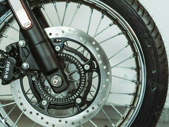 2026 Royal Enfield Meteor, голубой, 528000 рублей - вид 18