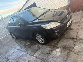 2009 Ford Focus II Рестайлинг, чёрный, 490000 рублей, вид 3