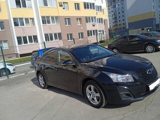 2015 Chevrolet Cruze I Рестайлинг, чёрный, 900000 рублей, вид 2