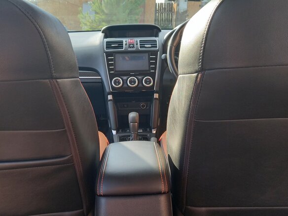 2018 Subaru Forester IV Рестайлинг 2, чёрный, 2700000 рублей - вид 8