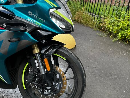 2022 CFMoto 300SR, синий, 305000 рублей, вид 4