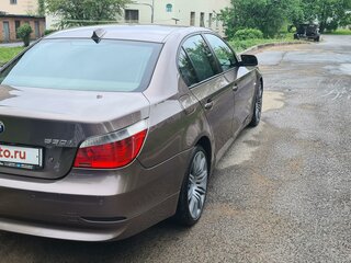 2004 BMW 5 серии 530i V (E60/E61), коричневый, 950000 рублей, вид 5