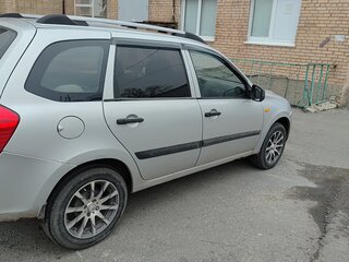 2015 Lada (ВАЗ) Kalina II, серебристый, 380000 рублей, вид 3
