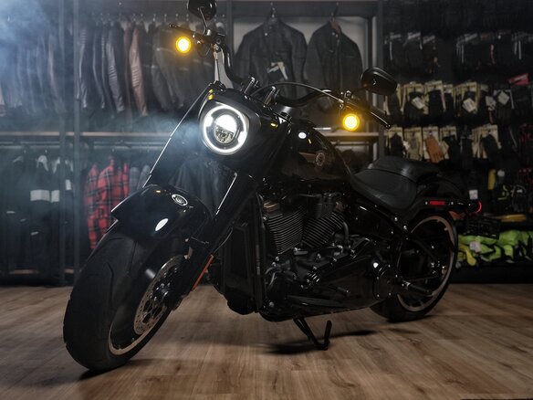 2020 Harley-Davidson Fat Boy, чёрный - вид 3
