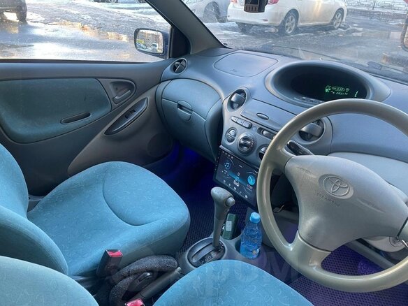 2000 Toyota Vitz I (P10), синий, 270000 рублей - вид 5
