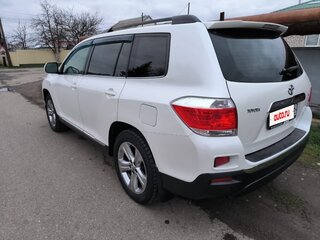 2013 Toyota Highlander II (XU40) Рестайлинг, белый, 2300000 рублей, вид 2