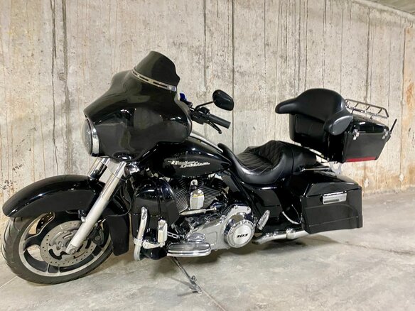 2007 Harley-Davidson Street Glide, чёрный, 850000 рублей - вид 5