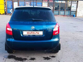 2012 Skoda Fabia II Рестайлинг, синий, 418000 рублей, вид 5