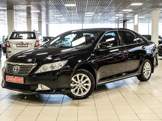 2013 Toyota Camry VII (XV50), чёрный, 1950000 рублей, вид 1