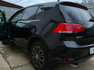 2013 Volkswagen Golf VII, чёрный, 945000 рублей, вид 4