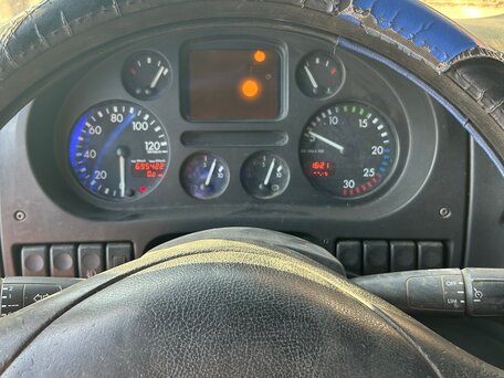 2003 DAF 95XF, оранжевый, 1300000 рублей, вид 2