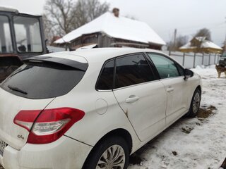 2011 Citroen C4 II, белый, 600000 рублей, вид 2