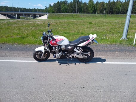 2004 Honda CB 1300, белый, 550000 рублей, вид 1