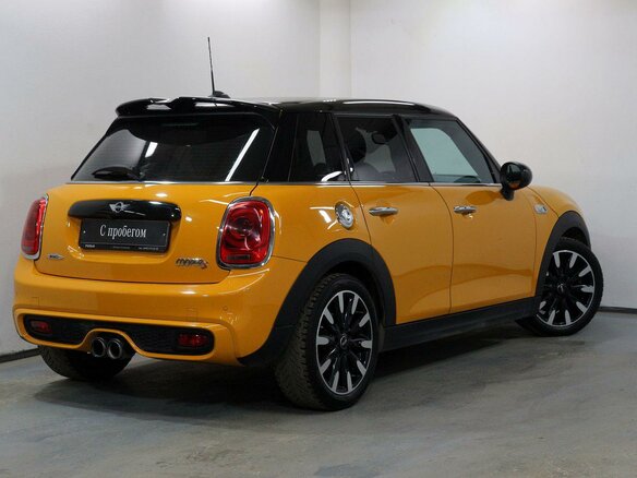 2014 Mini Hatch Cooper S III (F55/F56), жёлтый - вид 1