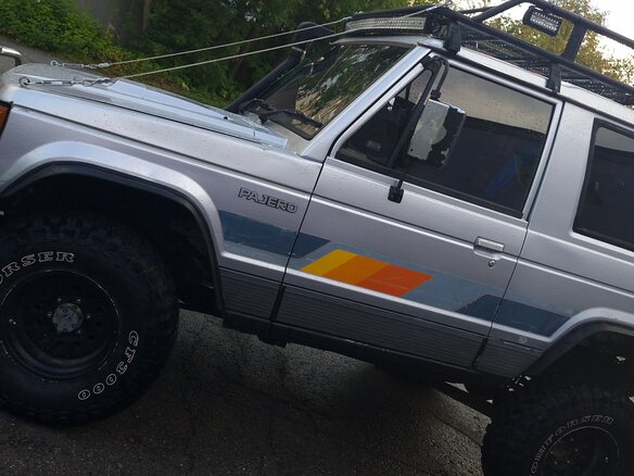 1988 Mitsubishi Pajero I, серый, 1150000 рублей - вид 6