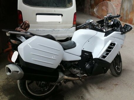 2008 Kawasaki GTR 1400 (Concours 14), белый, 800000 рублей, вид 2