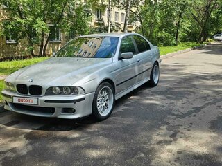 2002 BMW 5 серии 525i IV (E39) Рестайлинг, серебристый, 1100000 рублей, вид 2