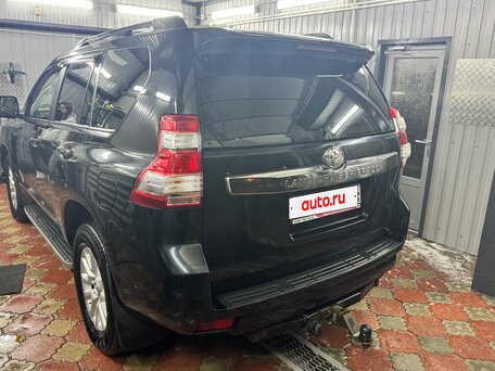 2016 Toyota Land Cruiser Prado 150 Series Рестайлинг 1, чёрный, 4100000 рублей, вид 4