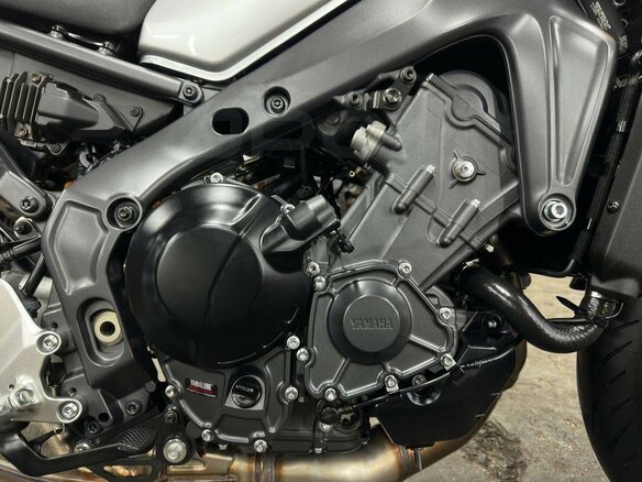 2023 Yamaha MT-09 (FZ-09), серебристый, 1150000 рублей - вид 21