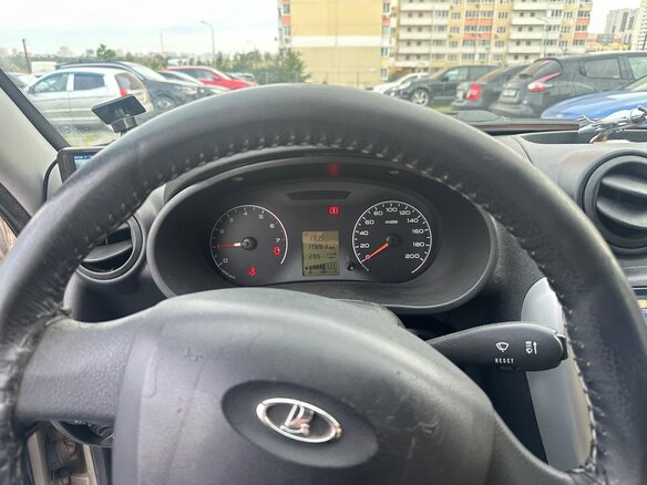 2013 Lada (ВАЗ) Granta I, бежевый, 365000 рублей - вид 6