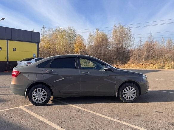 2022 Lada (ВАЗ) Vesta I, серый, 1300000 рублей - вид 2