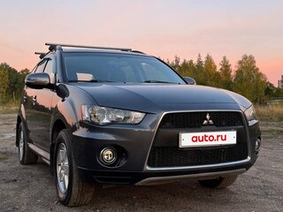 2011 Mitsubishi Outlander II Рестайлинг, серый, 1070000 рублей, вид 4