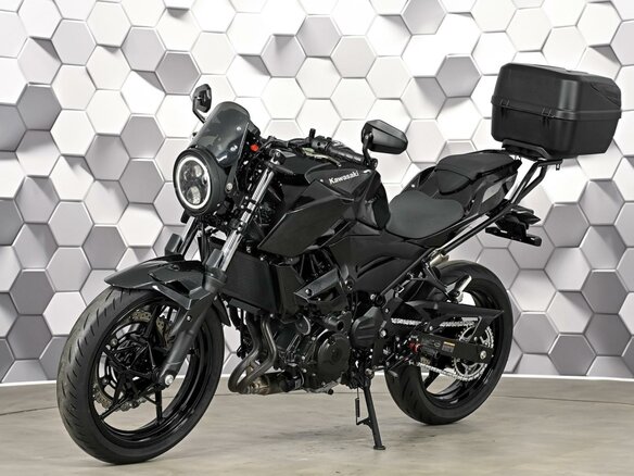 2021 Kawasaki Z 400, чёрный, 575000 рублей - вид 1