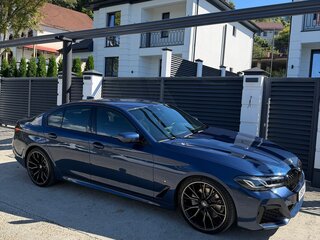 2021 BMW 5 серии 520d xDrive VII (G30/G31/G38) Рестайлинг, синий, 4500000 рублей, вид 3